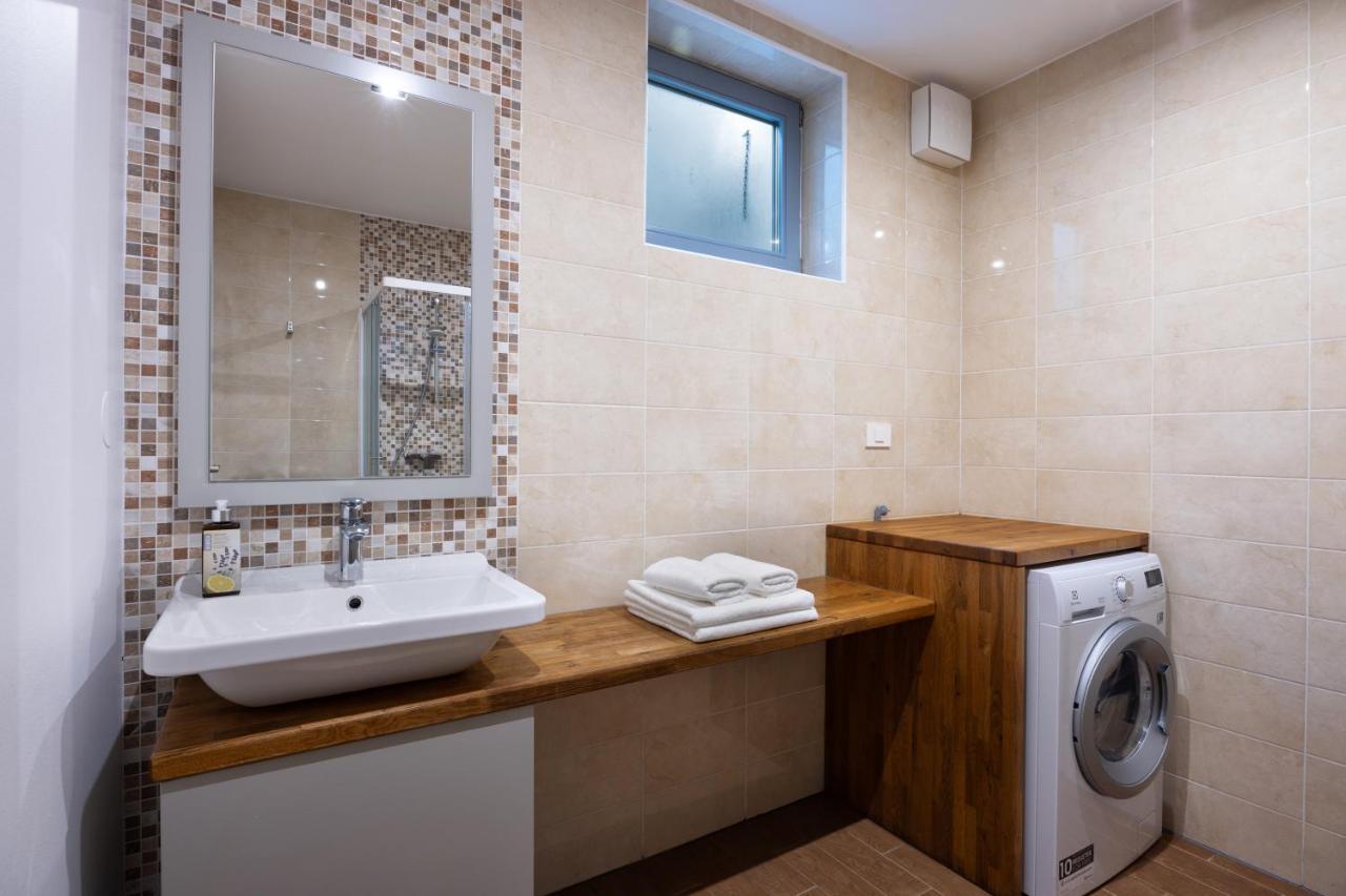Luxury Apartment Stilla Μπλεντ Εξωτερικό φωτογραφία